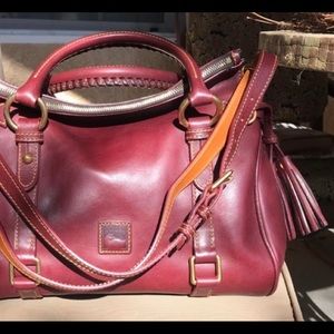 🍷 NWT Dooney & Bourke Florentine burgundy satchel.🍷